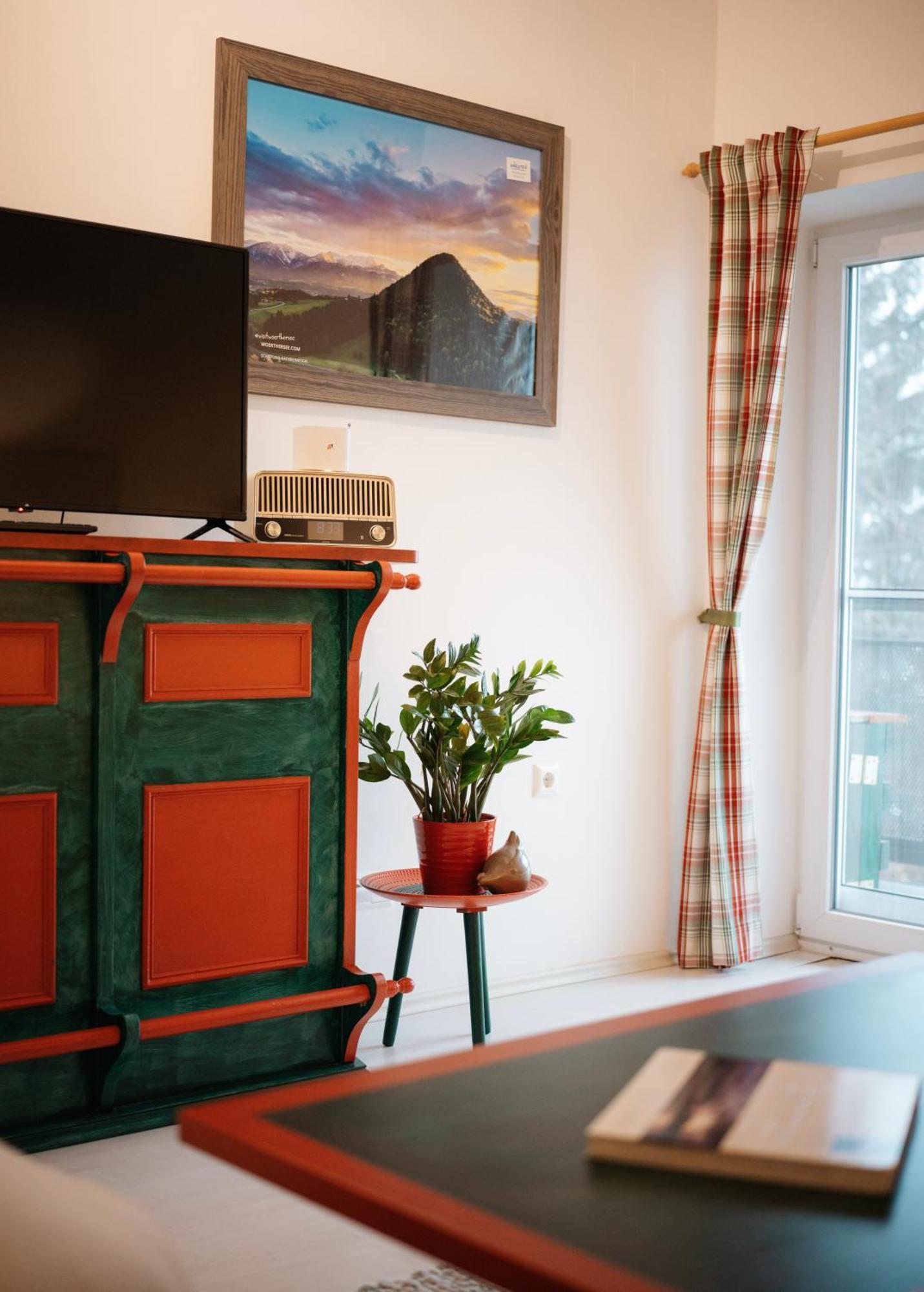 Schwalbennest Velden Apartment Velden am Woerthersee Luaran gambar